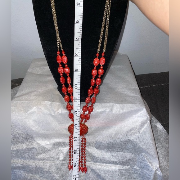 Drapers and Damon's long amber necklace - Picture 3 of 3